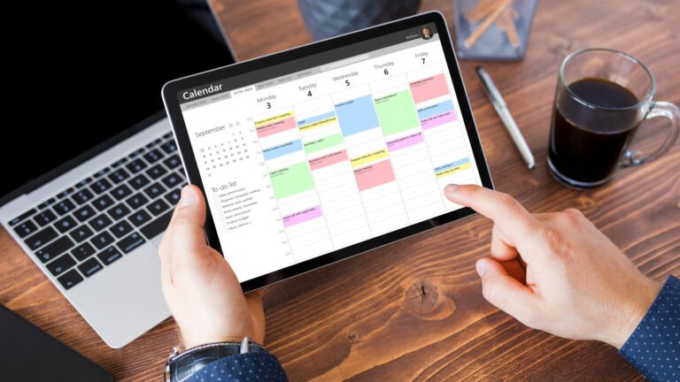 Calendário de endomarketing 2027, mês a mês